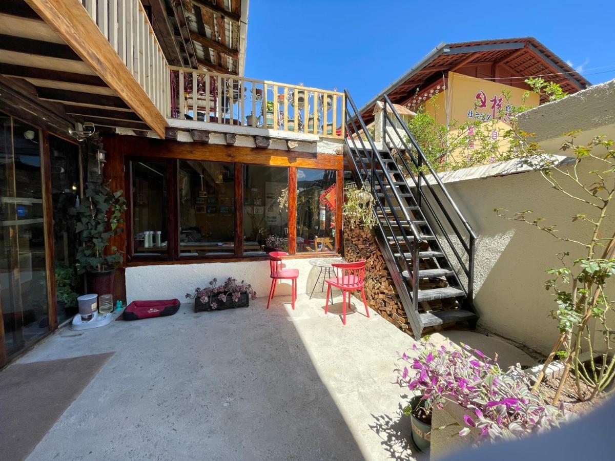 Timeless Inn Shangri-La Exterior photo